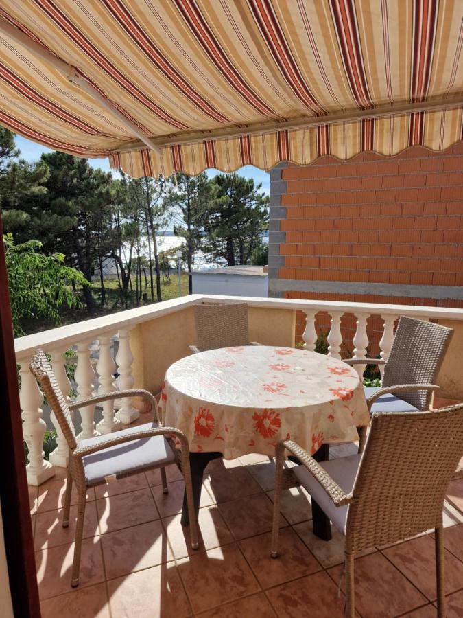 Apartmani Vesna Vir Exterior foto